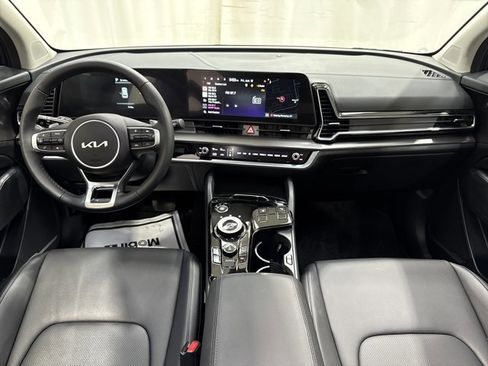 Certified 2024 Kia Sportage EX w/ EX Premium Package AWD/4WD image 15