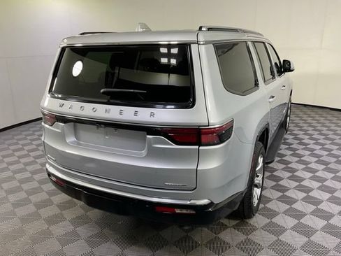 Used 2022 Jeep Wagoneer Series II w/ Rear Seat Video Group 1 AWD/4WD image 6