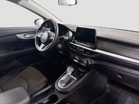 Used 2023 Kia Forte LX FWD image 28