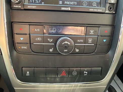 Used 2012 Jeep Grand Cherokee Laredo AWD/4WD image 24