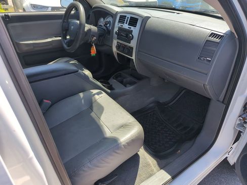 Used 2005 Dodge Dakota Laramie AWD/4WD image 32