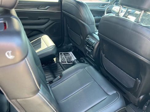 Used 2025 Jeep Grand Cherokee L Limited w/ Trailer Tow Package AWD/4WD image 20