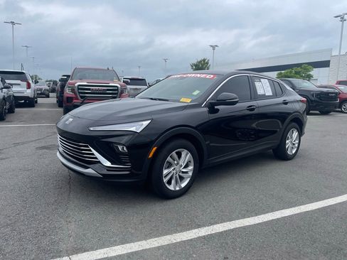 Used 2025 Buick Envista Preferred w/ Convenience I Package FWD image 3