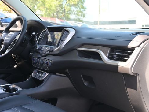 Used 2024 GMC Terrain Denali w/ Denali Premium Package AWD/4WD image 25