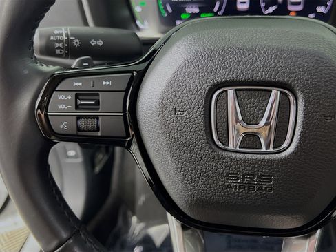 Used 2023 Honda Accord Touring image 19