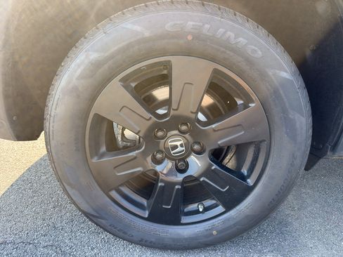 Used 2022 Honda Pilot TrailSport image 9