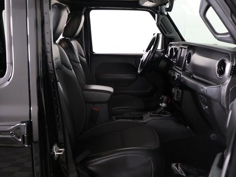 Used 2023 Jeep Gladiator Sport image 23