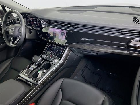 Used 2023 Audi Q7 2.0T Premium w/ Convenience Package image 29