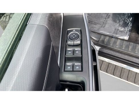 Used 2024 Ford F150 XLT AWD/4WD image 12