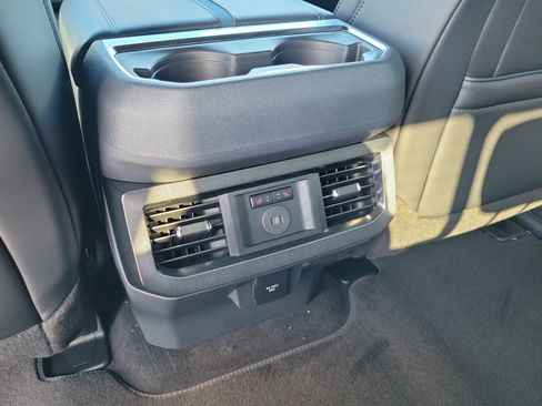 New 2026 Ford F450 Platinum w/ FX4 Off-Road Package image 12