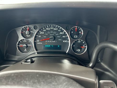 Used 2017 Chevrolet Express 3500 LT w/ LT Preferred Equipment Group image 15