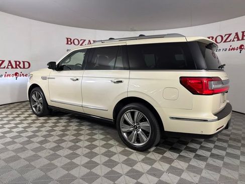 Used 2018 Lincoln Navigator Select w/ Technology Package RWD image 8
