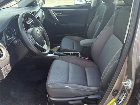 Used 2017 Toyota Corolla LE FWD image 14