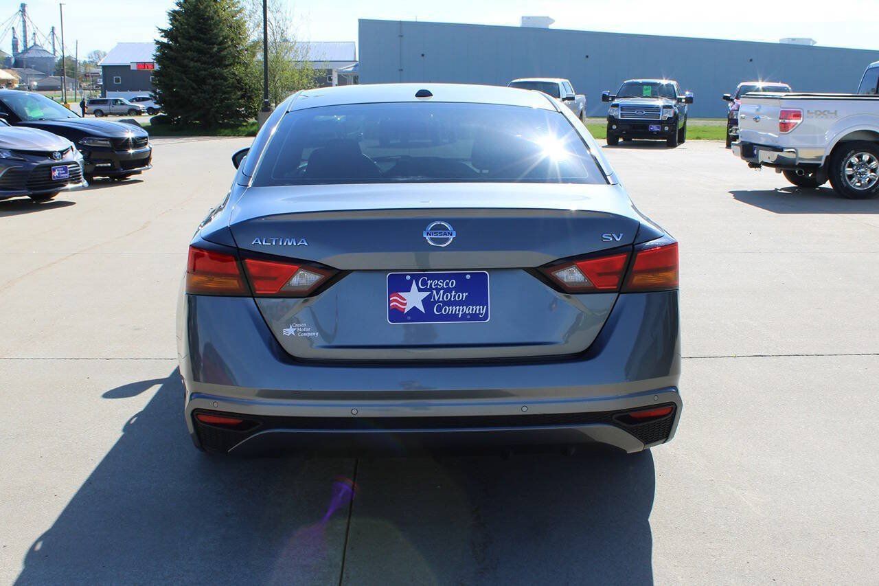 Used 2022 Nissan Altima 2.5 SV FWD image 6