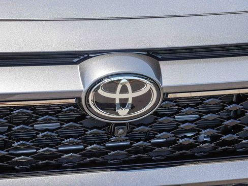Certified 2025 Toyota RAV4 XSE w/ Premium Package AWD/4WD image 13