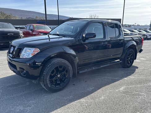 Used 2018 Nissan Frontier SV w/ Value Truck Package image 8