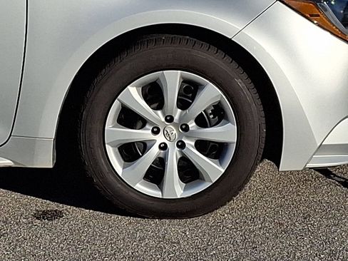 Used 2024 Toyota Corolla LE image 8