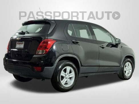 Used 2020 Chevrolet Trax LS FWD image 10