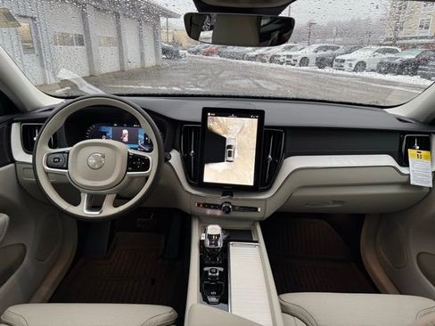 New 2026 Volvo XC60 B5 Ultra w/ Climate Package image 20