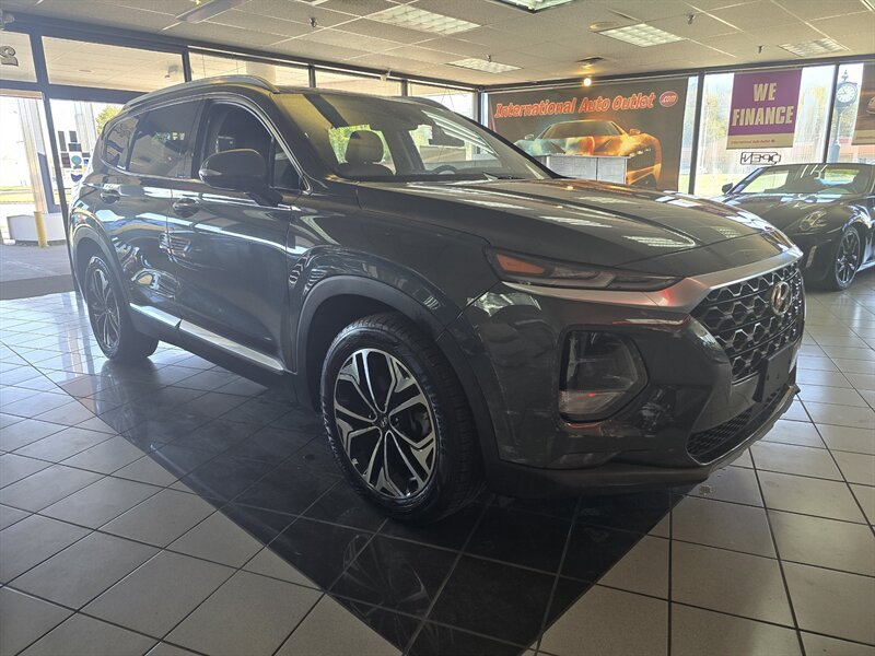 Used 2019 Hyundai Santa Fe FWD image 3