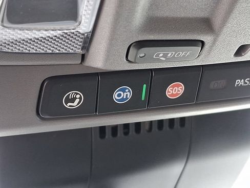 Used 2026 Chevrolet Silverado 1500 LT AWD/4WD image 14