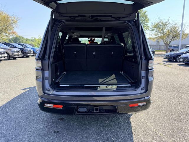 Used 2024 Jeep Grand Wagoneer L Series II w/ Quick Order Packagew 28T AWD/4WD image 12