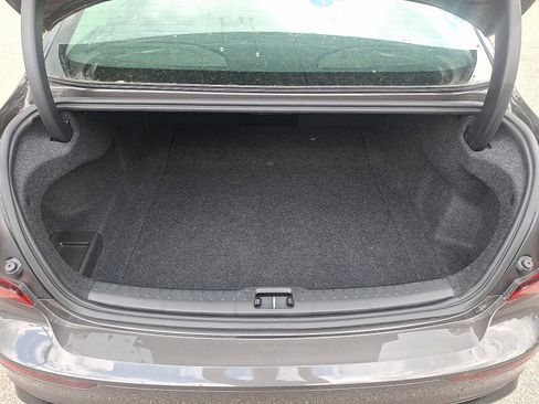 Certified 2024 Volvo S60 B5 Plus image 28