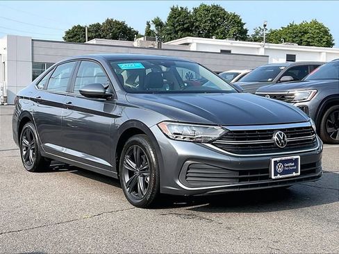 Used 2022 Volkswagen Jetta SE FWD image 1