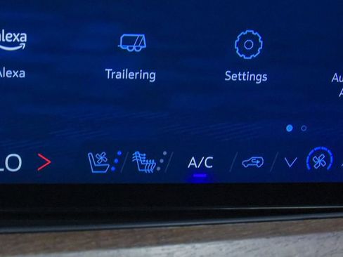 Used 2025 Chevrolet Tahoe High Country w/ Sun And Tow Package image 22