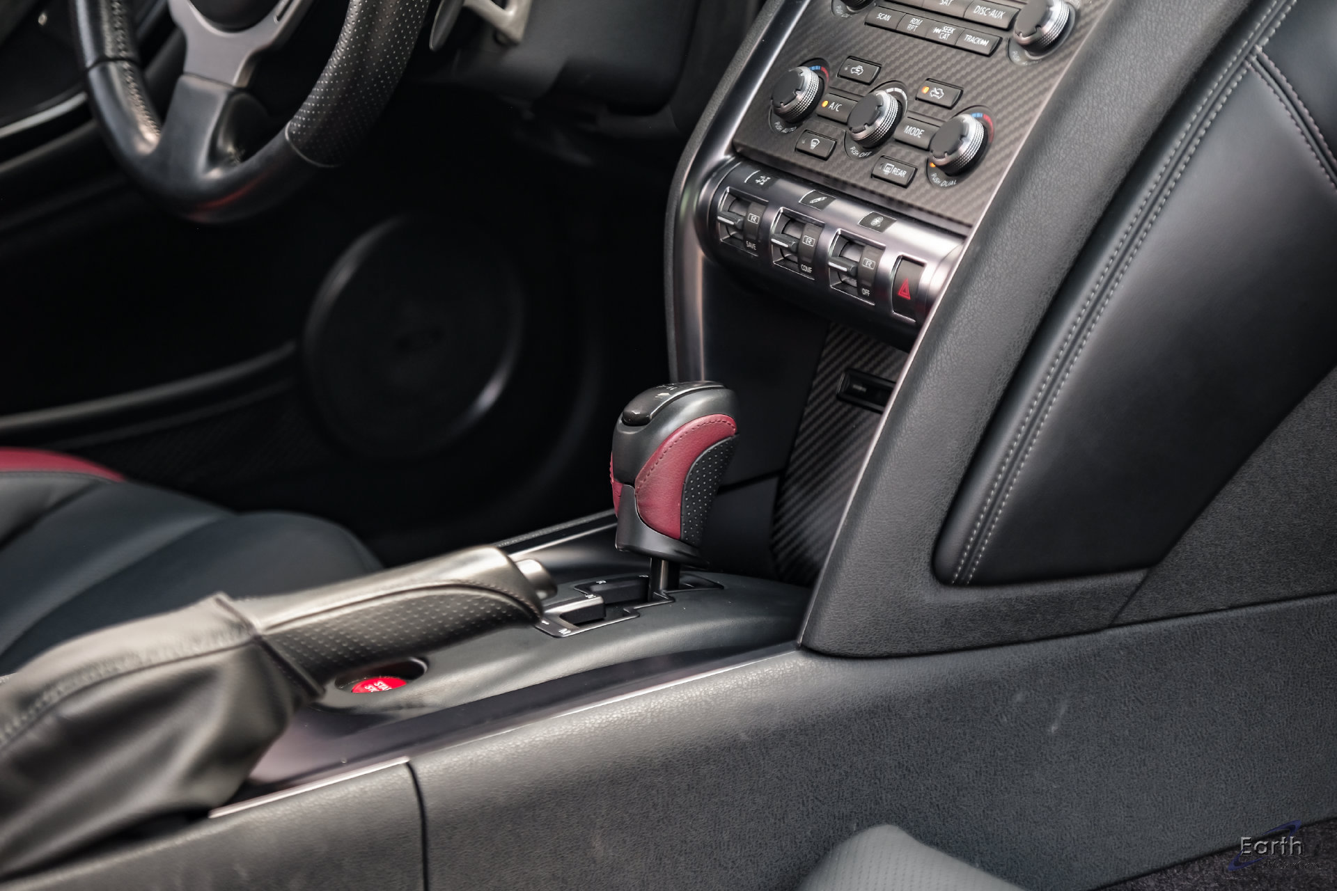 Used 2013 Nissan GT-R Black Edition AWD/4WD image 57