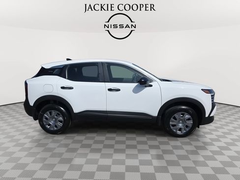 Used 2026 Nissan Kicks S FWD image 4