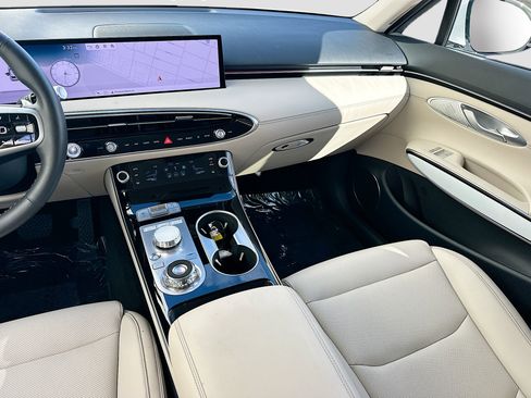 Used 2026 Genesis GV70 2.5T image 23