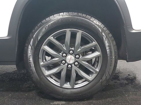 Used 2018 GMC Acadia SLT image 45