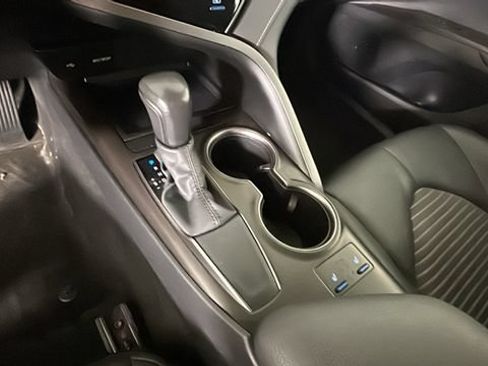 Used 2024 Toyota Camry SE FWD image 20