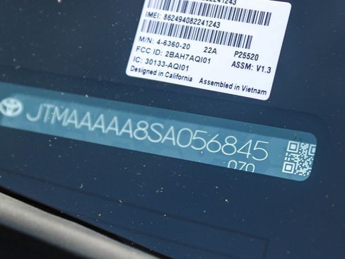 Used 2025 Toyota bZ4X Limited image 2