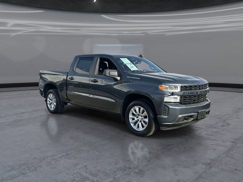 Used 2021 Chevrolet Silverado 1500 Custom RWD image 2