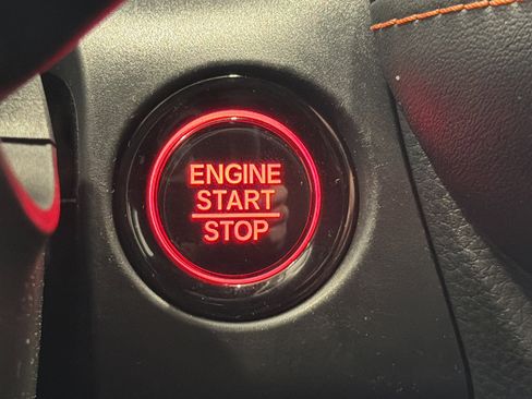 Used 2024 Honda HR-V Sport image 15