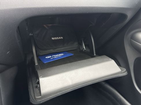 Used 2016 Nissan Juke SV image 23