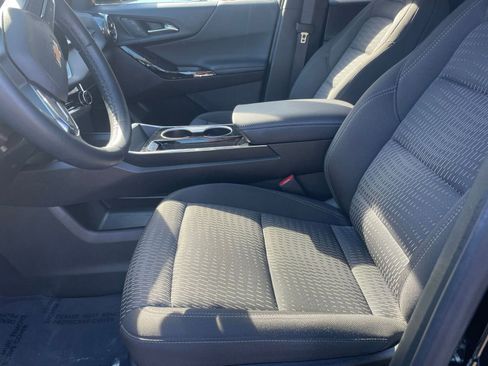 Used 2025 Chevrolet Equinox LT image 23