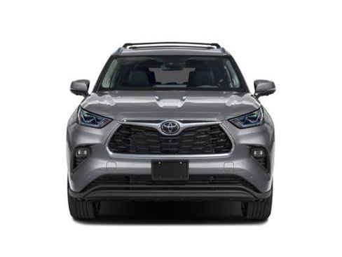 Certified 2025 Toyota Highlander LE AWD/4WD image 4