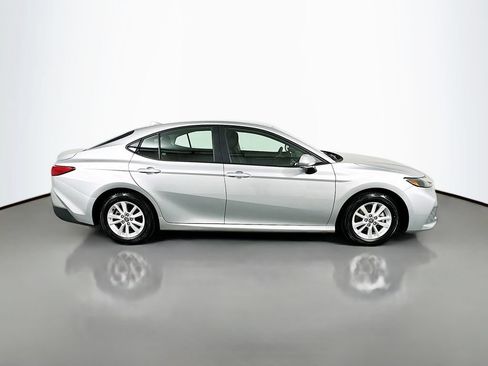 Certified 2025 Toyota Camry LE FWD image 4
