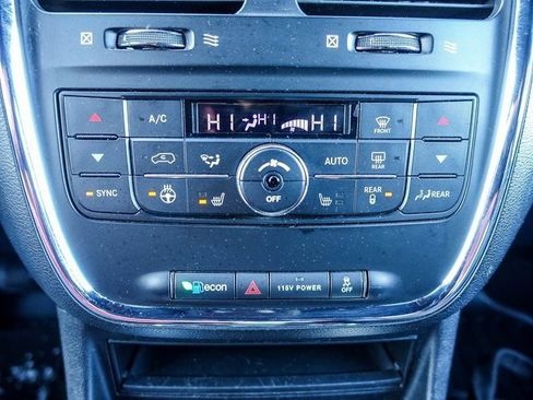 Used 2019 Dodge Grand Caravan GT image 16