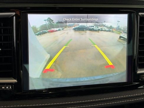 Used 2022 Chrysler Pacifica Touring-L w/ S Appearance Package image 12