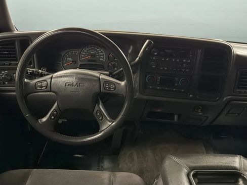 Used 2005 GMC Sierra 1500 SLE w/ Light Duty Power Package RWD image 10