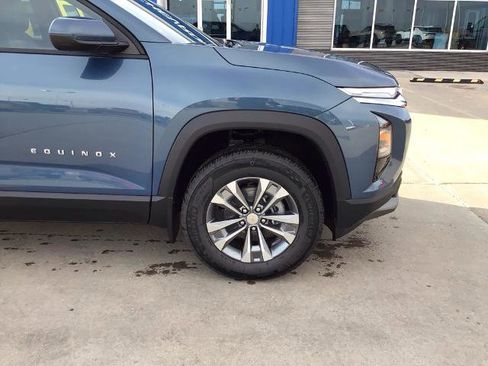 New 2026 Chevrolet Equinox LT w/ Convenience Package II image 17