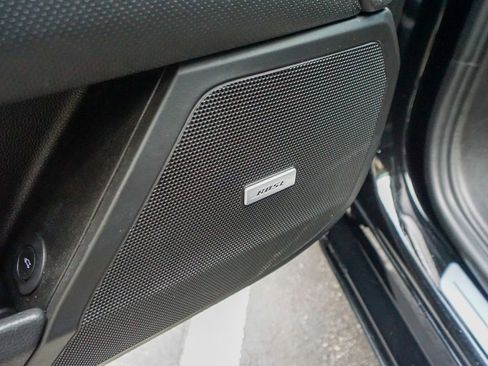 Used 2018 Cadillac XTS Luxury image 18