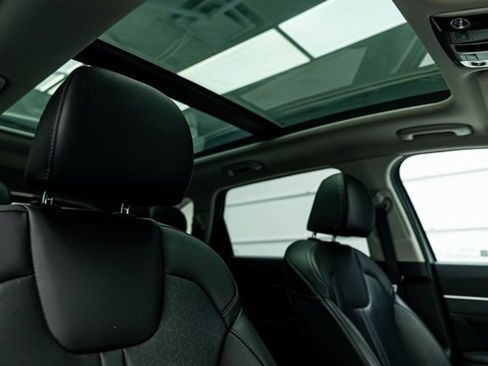 Used 2023 Kia Sorento SX image 18