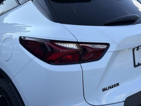 Used 2021 Chevrolet Blazer LT FWD image 9