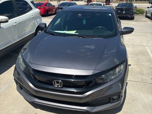 Used 2019 Honda Civic Sport image 2