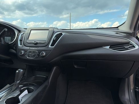 Used 2016 Chevrolet Malibu LT FWD image 27